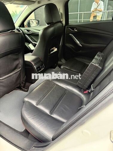 Mazda 6 2.5 Pre giá xe hạng C ngon như hạng xe D!