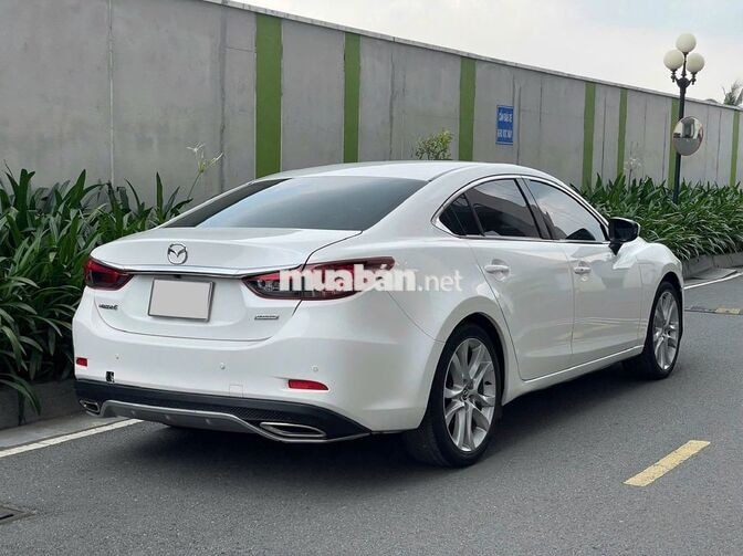 Mazda 6 2.5 Pre giá xe hạng C ngon như hạng xe D!