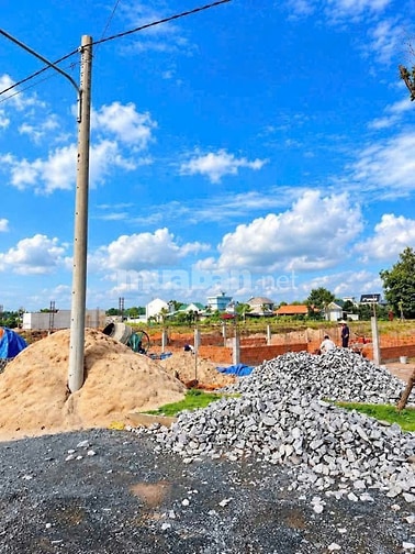 KẸT TIỀN BÁN GẤP 1137M2, ĐẤT THỔ CƯ, DÂN CƯ ĐÔNG, KẾ KCN BECAMEX