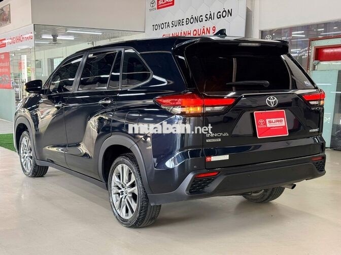Toyota Innova Cross Hybrid 2024 Đen 15.494 km