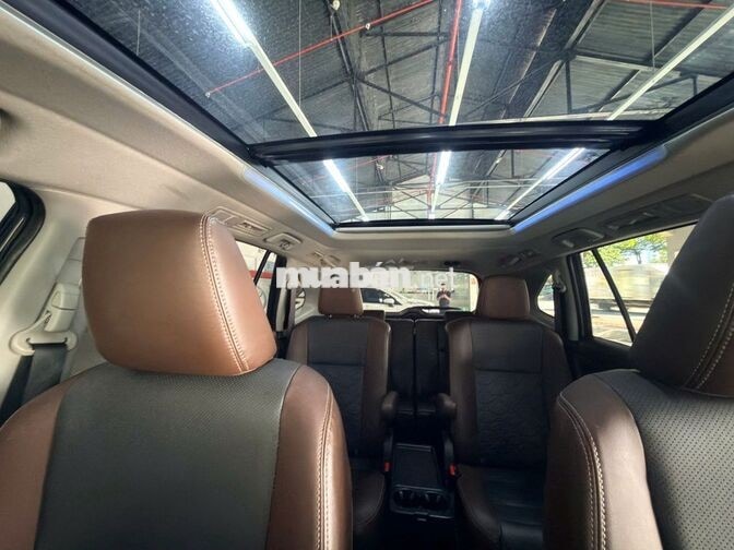 Innova Cross Hybrid 2024 Đen Hybrid 15.494 km