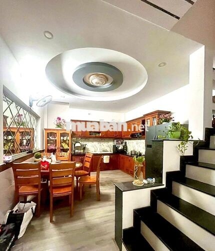 Cần bán nhà phố 1 trệt 3 lầu hẻm xe hơi gò vấp