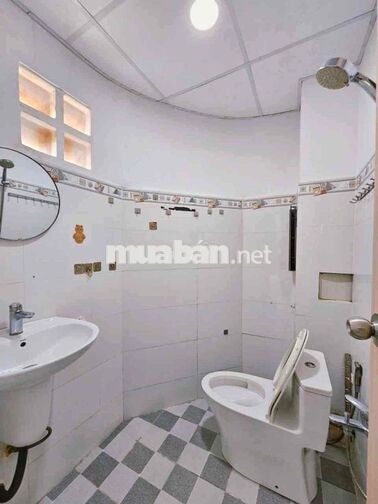 🔥Quang Trung, 40m2, 2 Tầng, 2PN, Đối diện Vincom,SH Riêng, nhà mới, TL