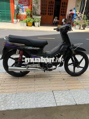 Honda Dream Đen Việt Nam