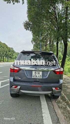 Isuzu Mu-X 2017 SUV Xám