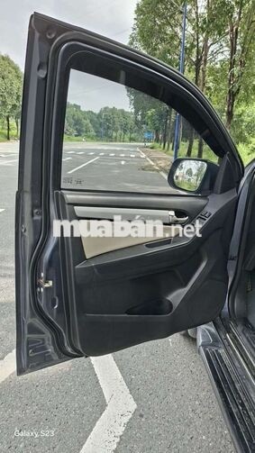 Isuzu Mu-X 2017 SUV Xám