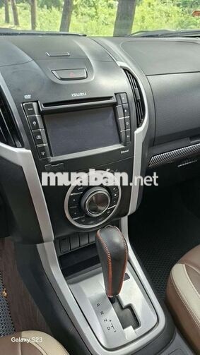 Isuzu Mu-X 2017 SUV Xám