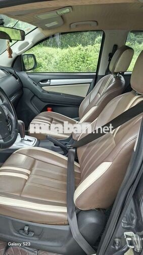 Isuzu Mu-X 2017 SUV Xám