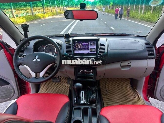 Mitsubishi Triton 2010 Dầu Tự động Đỏ