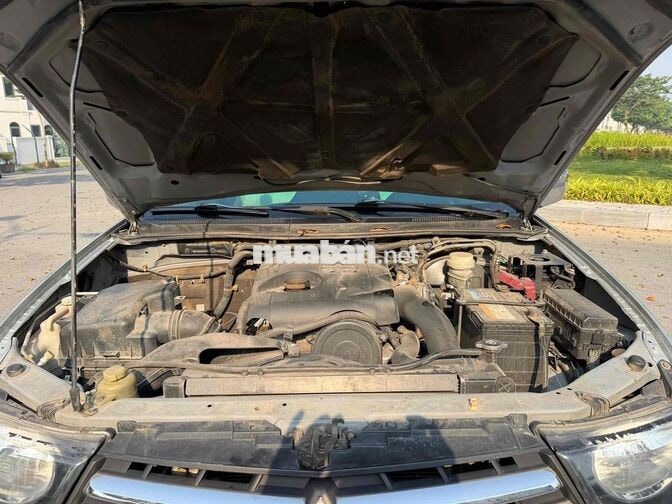 Mitsubishi Triton Bạc Số sàn Nhập khẩu