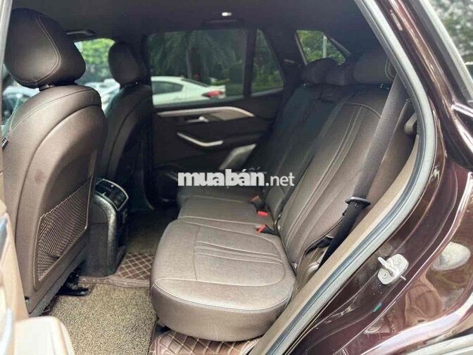 VinFast Lux SA 2.0 Plus 2021 Nâu 80000 km