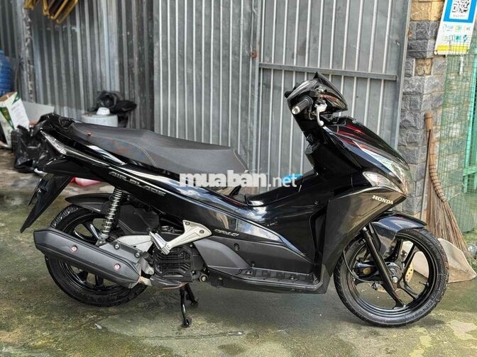 Honda Air Blade 2011 Đen 9chủ Kí
