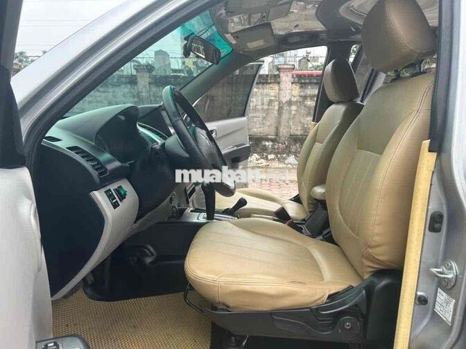 Mitsubishi Triton Bạc Tự động Nhập khẩu
