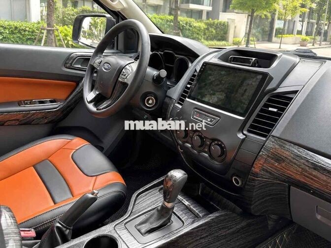 Ford Ranger XLS 2.2AT 2016 Nhập khẩu Đen