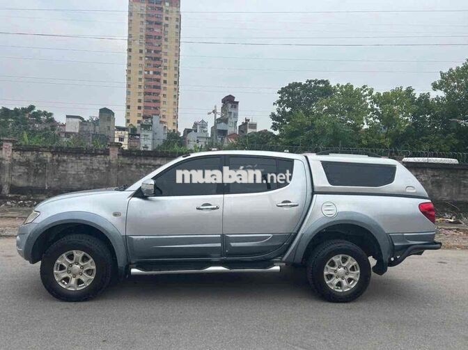 Mitsubishi Triton Bạc Tự động Nhập khẩu