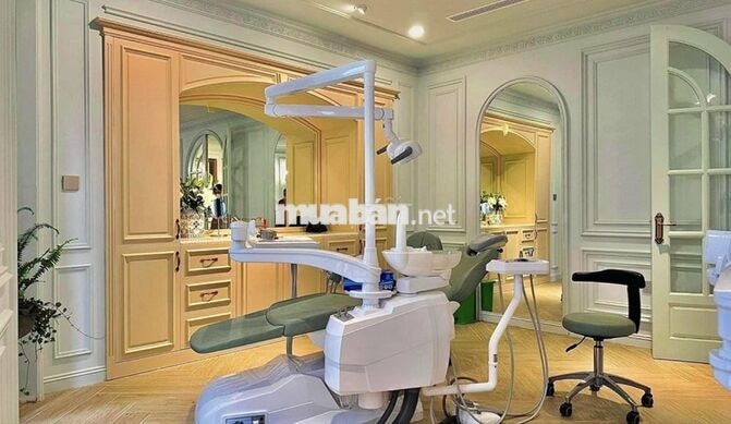 BIỆT THỰ GẦN 500M2 CHO THUÊ MẶT TIỀN PHƯỜNG ĐAKAO QUẬN 1 