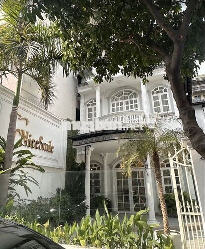 BIỆT THỰ GẦN 500M2 CHO THUÊ MẶT TIỀN PHƯỜNG ĐAKAO QUẬN 1 
