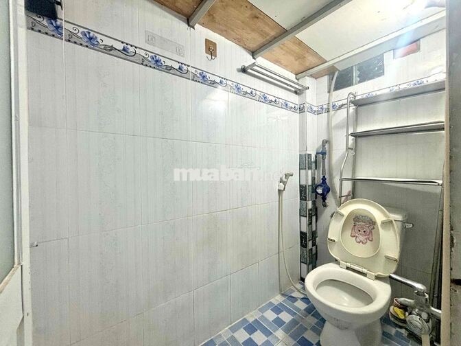 PHÒNG GÁC LỐI ĐI BAN CÔNG THANG MÁY - KẾ BÊN TDT ĐH CẢNH SÁT LOTTE
