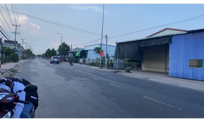 Cho thuê đất mặt tiền DT827 xã Tầm Vu Tây Ninh 