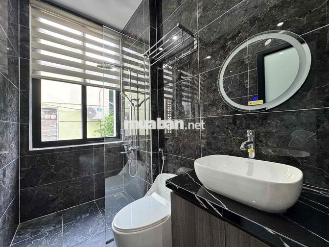 Nhà 3 Tầng Duy Tân, 3 Phòng ngủ, 4 WC