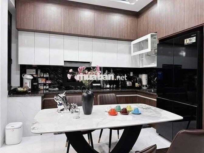 Cho thuê biệt thự mini 134/3B Cách Mạng Tháng 8, Phường 10, Quận 3