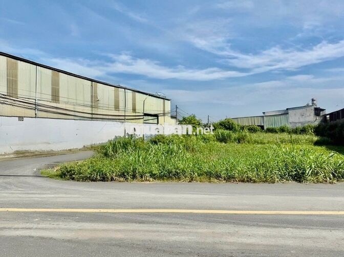 Hạ giá lô góc 2 mặt tiền đường số 86 có 250m2 (12x21) giá 1ty bớt lộc