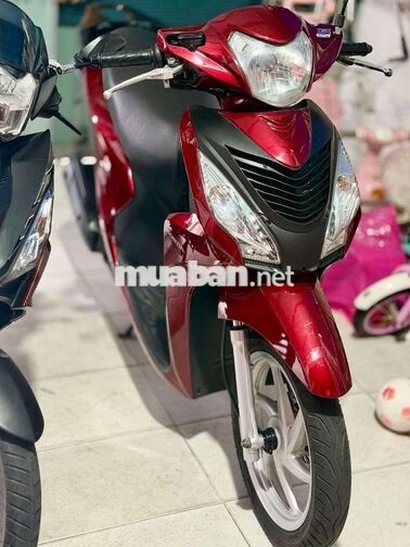 Honda Vision 2025 Cao Cấp màu Đỏ