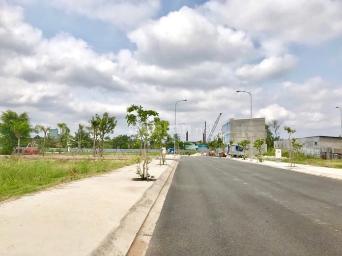 Bán gấp lô đất 109m2 giá 380 triệu Tỉnh Lộ 2, xã Trung Lập Hạ, Củ Chi