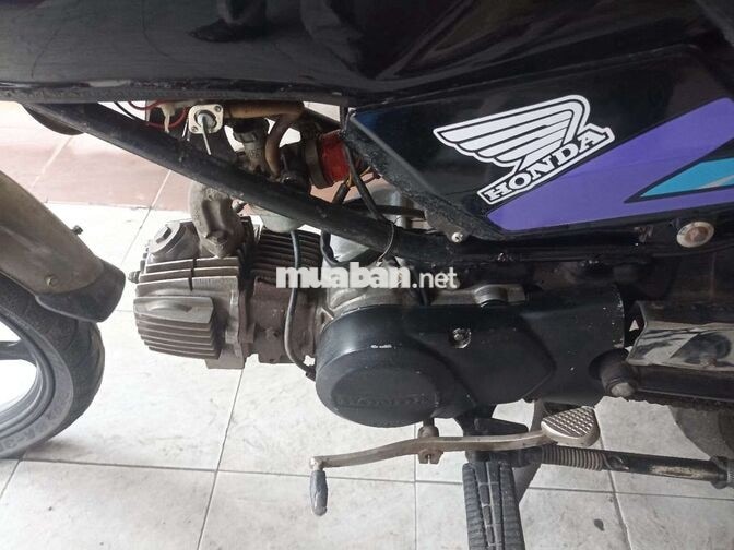Honda Win 100 Indonesia còn tin là còn xe 