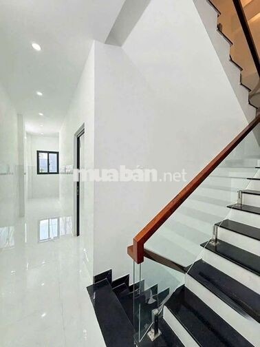 Nhà 3 lầu 7PN có nội thất trục chính TDC An Bình 22 triệu