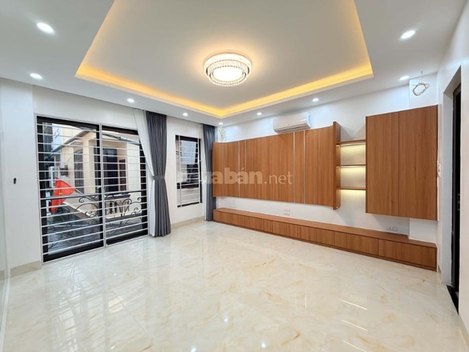 TÂN MAI_SÁT ĐƯỜNG VĐ 2.5_8 TẦNG_Ô TÔ TRÁNH_VỪA Ở VỪA KDOANH VĂN PHÒNG