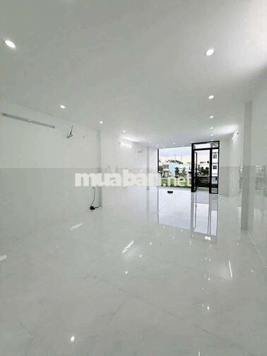 Nhà 3 lầu 7PN có nội thất trục chính TDC An Bình 22 triệu