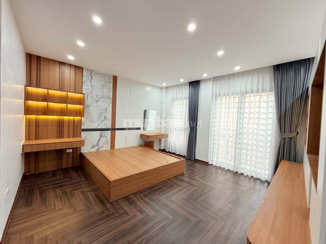 TÂN MAI_SÁT ĐƯỜNG VĐ 2.5_8 TẦNG_Ô TÔ TRÁNH_VỪA Ở VỪA KDOANH VĂN PHÒNG