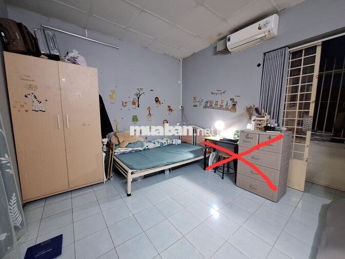 Share phòng ban công 2 người/1 phòng