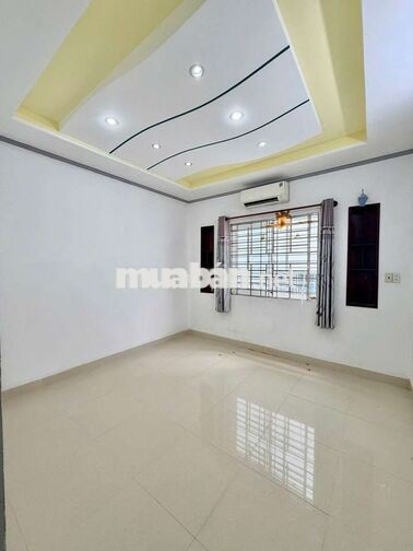 Nhà 2 lầu 4PN đường Lê Chân 12tr tluong
