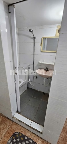 CHÍNH CHỦ CHO THUÊ NHÀ TẬP THỂ TẦNG 01 KHU ĐÊ LA THÀNH- KINH DOANH TỐT