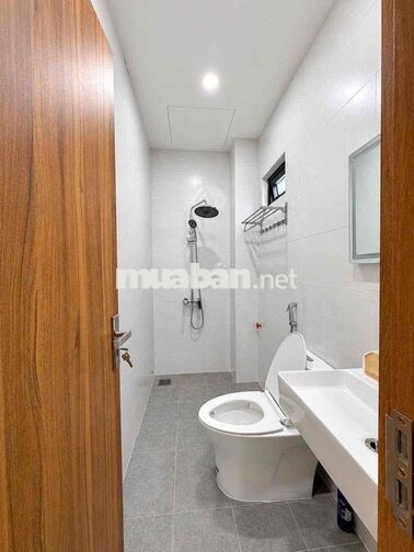 131 ✨ 🏡 CHO THUÊ NHÀ 3 TẦNG LUXURY MẶT TIỀN BÙI CÔNG TRỪNG
