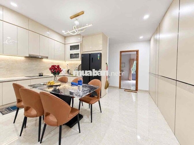 131 ✨ 🏡 CHO THUÊ NHÀ 3 TẦNG LUXURY MẶT TIỀN BÙI CÔNG TRỪNG