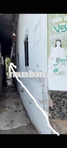 nhà kho cách quảng trường 200m mặt tiền đường QL50