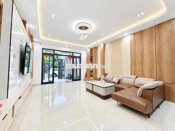 131 ✨ 🏡 CHO THUÊ NHÀ 3 TẦNG LUXURY MẶT TIỀN BÙI CÔNG TRỪNG