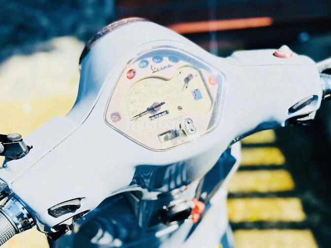 Piaggio Vespa LX 150cc Phun xăng điện tử Xám
