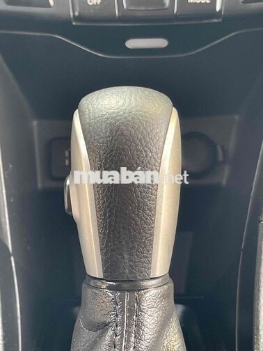 Bán xe suzuki swift sx 2015 đẹp zin suất sắc