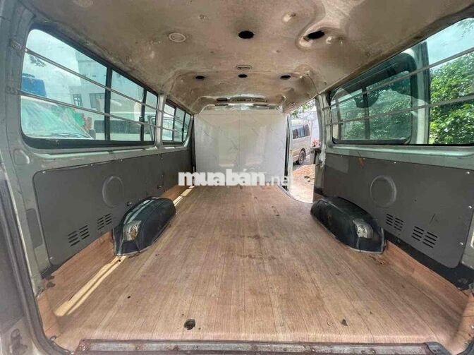 Toyota Hiace 2005 Dầu Bạc