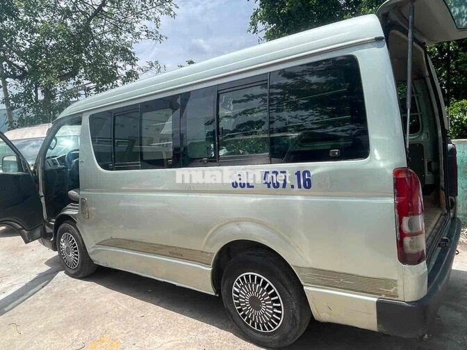 Toyota Hiace 2005 Dầu Bạc