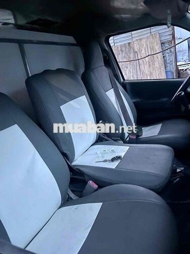 Toyota Hiace 2005 Dầu Bạc