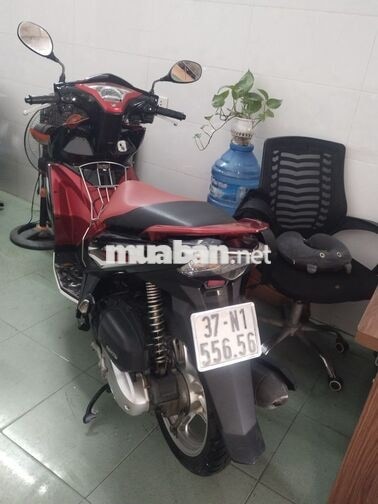 Honda Air Blade 125 Đỏ đen