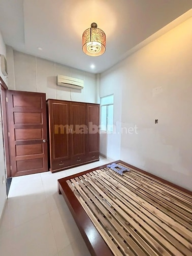 Nhà nguyên căn Đường Cô Giang 2PN, Sẵn Nội Thất 102m2 giá 14 tr/th 