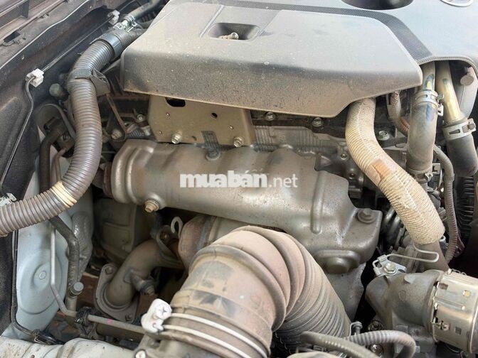 Toyota Hilux 2021 Bán tải Tự động Trắng 90000 km