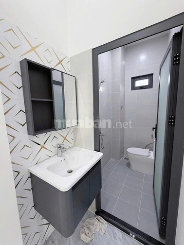 Nhà lầu chính chủ hoàn công Phước Tân đối diện sân golf Long Thành