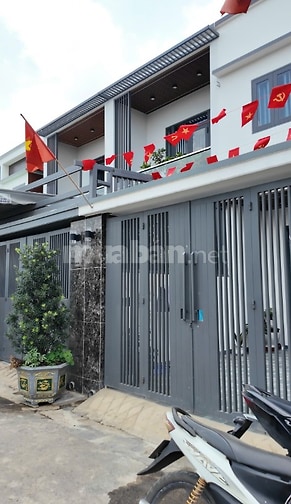 Nhà lầu chính chủ hoàn công Phước Tân đối diện sân golf Long Thành